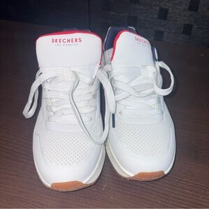 Skechers White and Red Athletic Shoes size 7.5 men’s like new